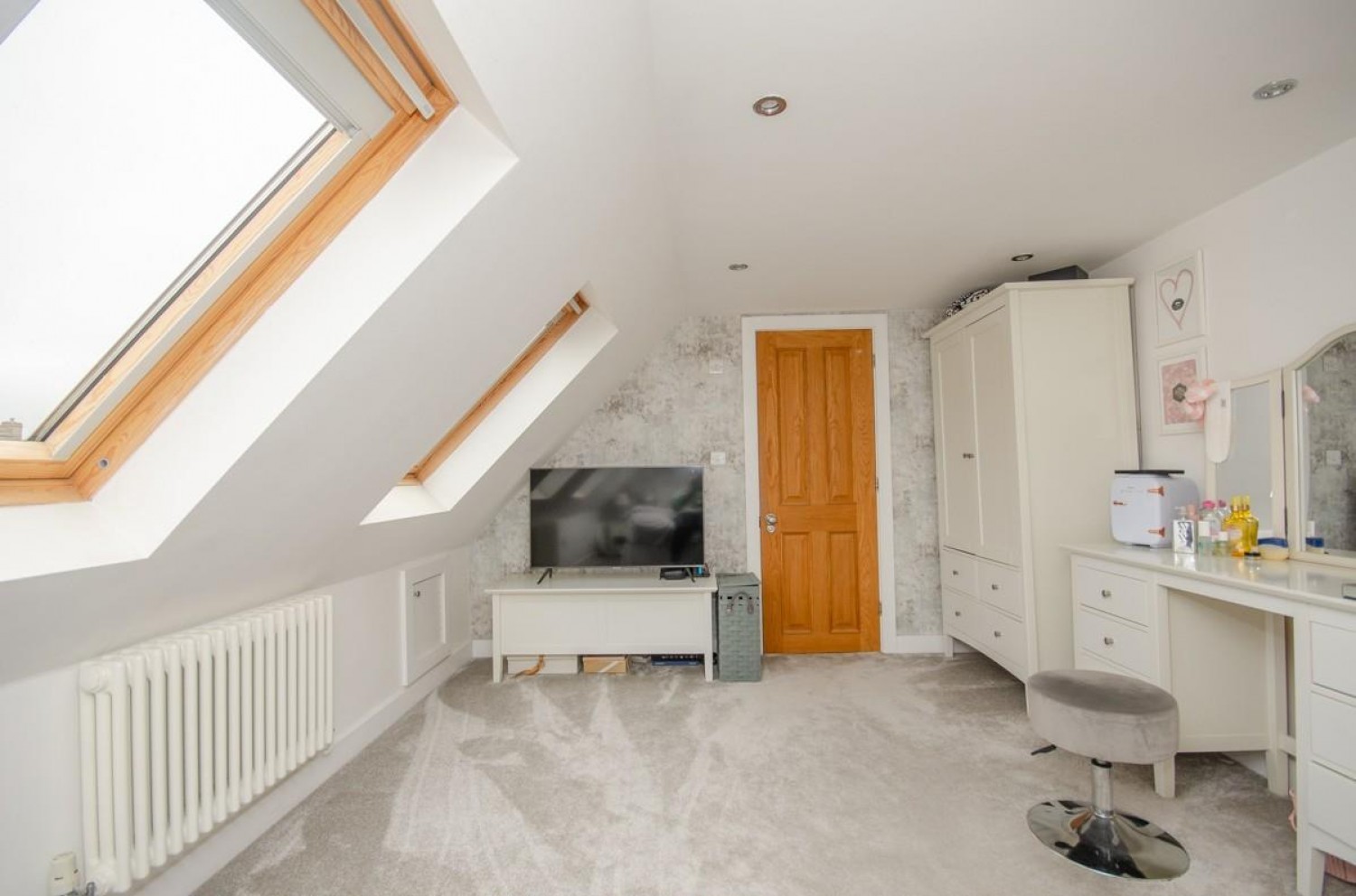 Riverwood Road, Frenchay, Bristol, BS16 1NX