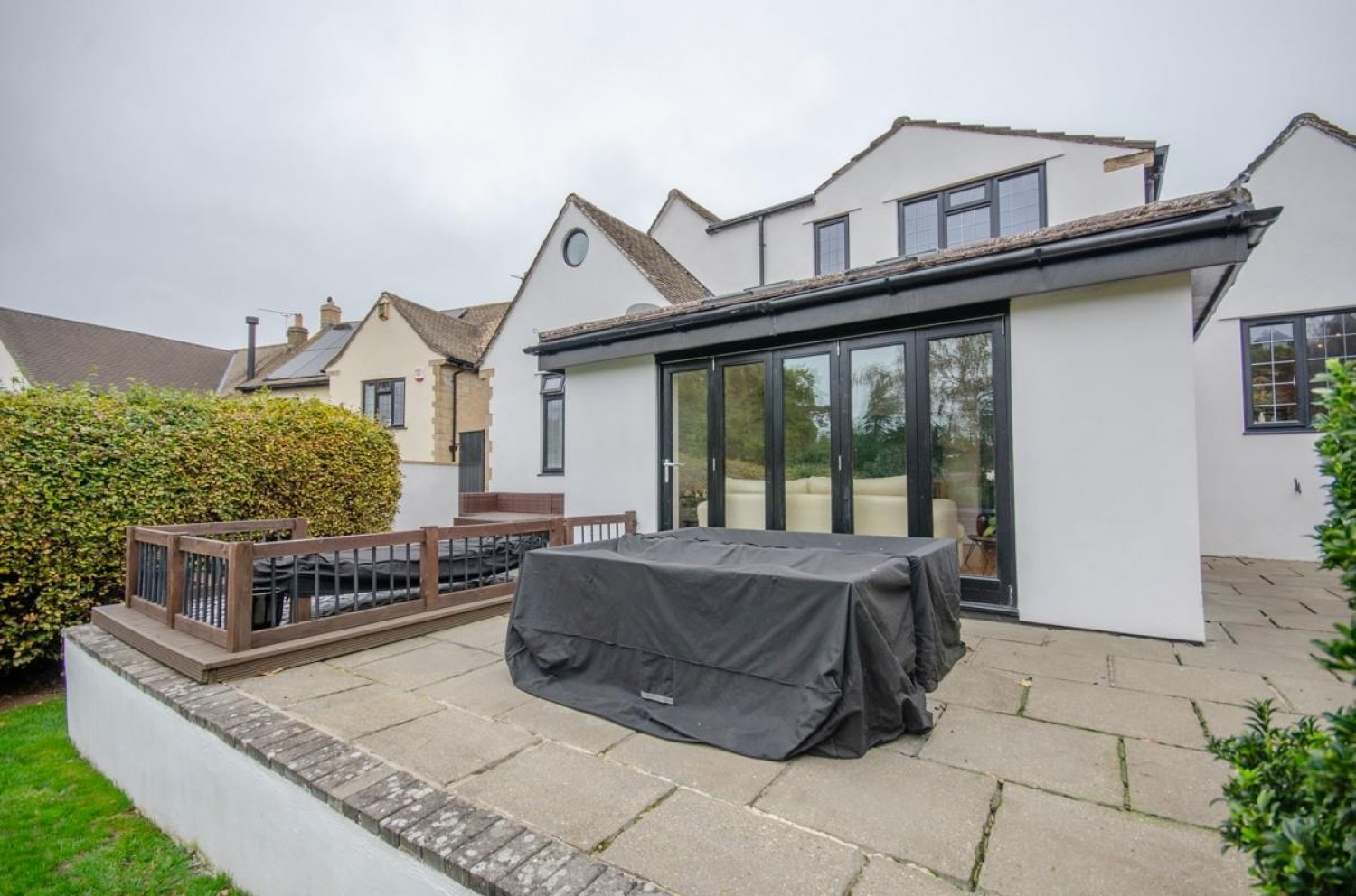 Riverwood Road, Frenchay, Bristol, BS16 1NX