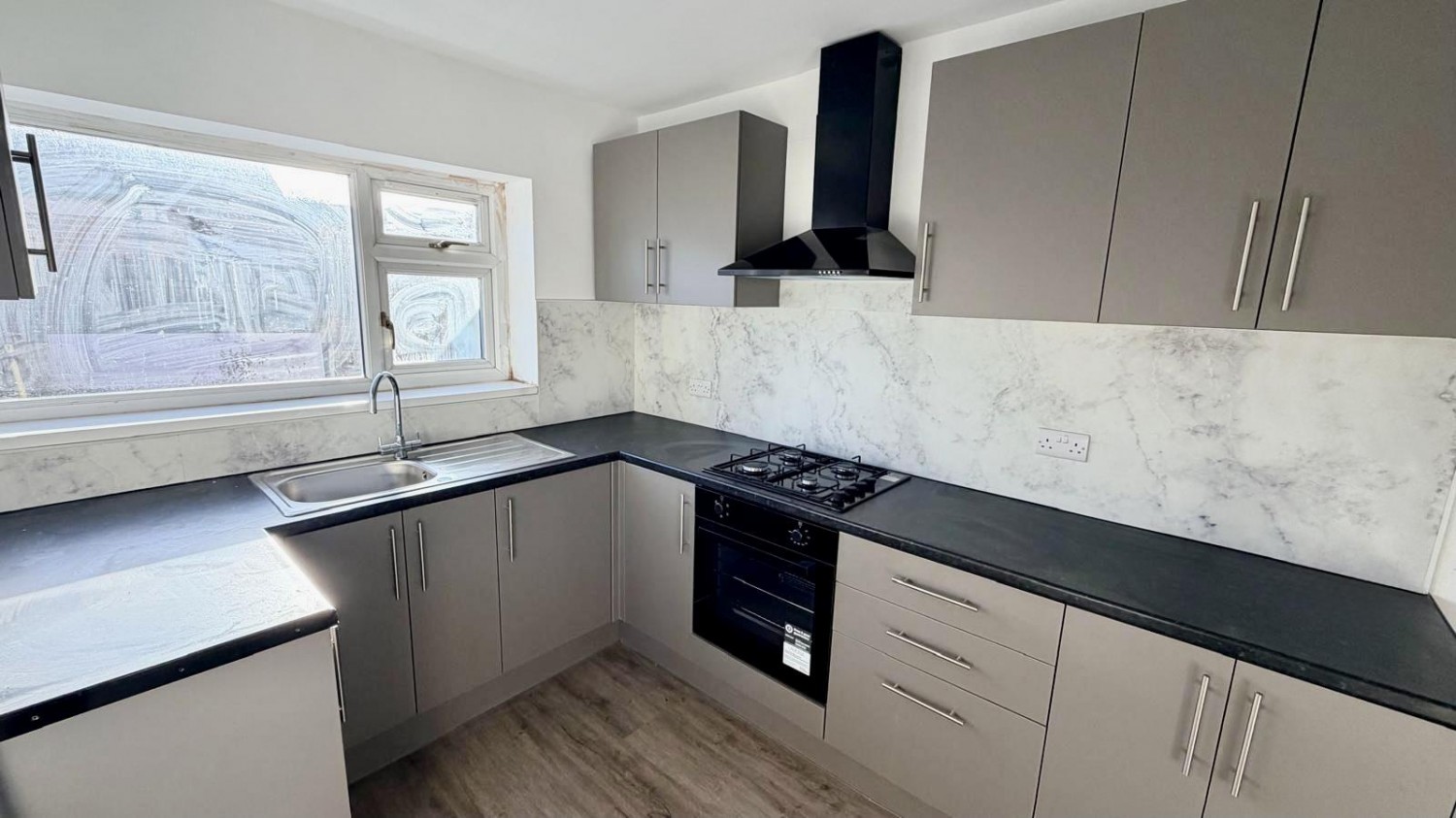 Chapel Avenue, Heckmondwike