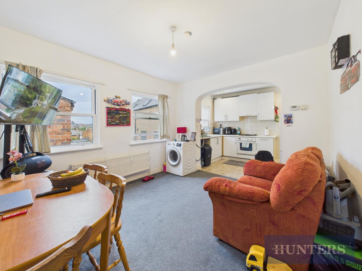 Royal Avenue, Scarborough