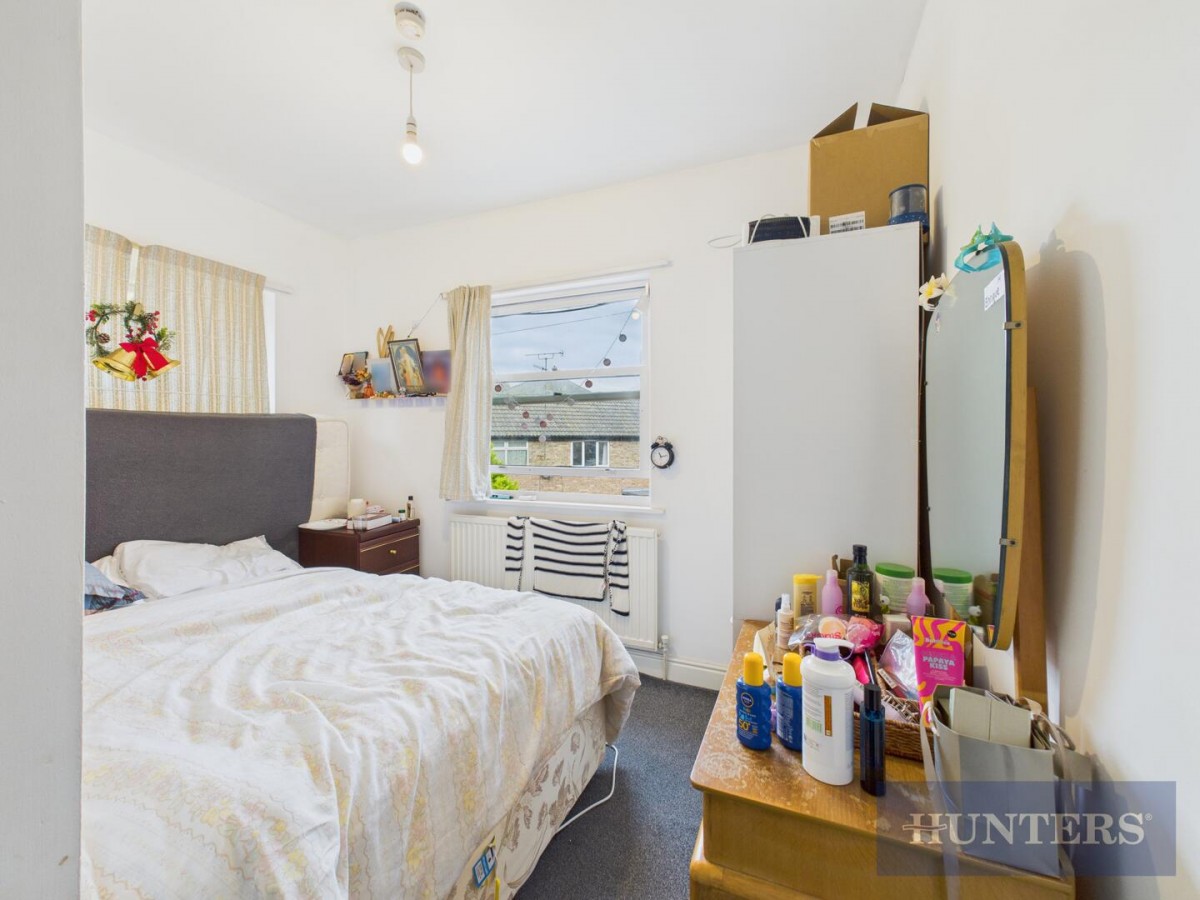 Royal Avenue, Scarborough