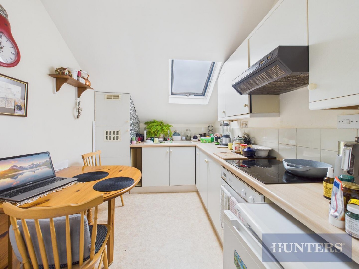 Royal Avenue, Scarborough