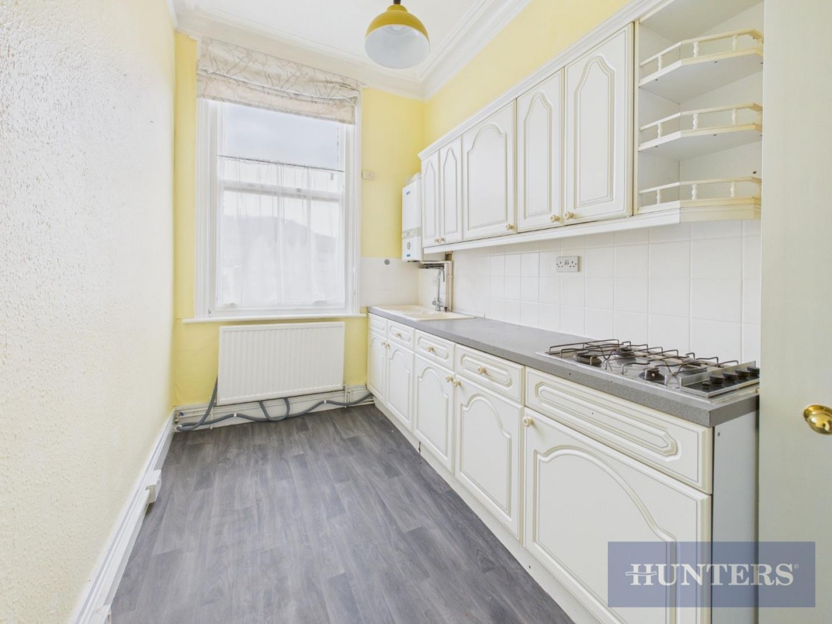 Royal Avenue, Scarborough