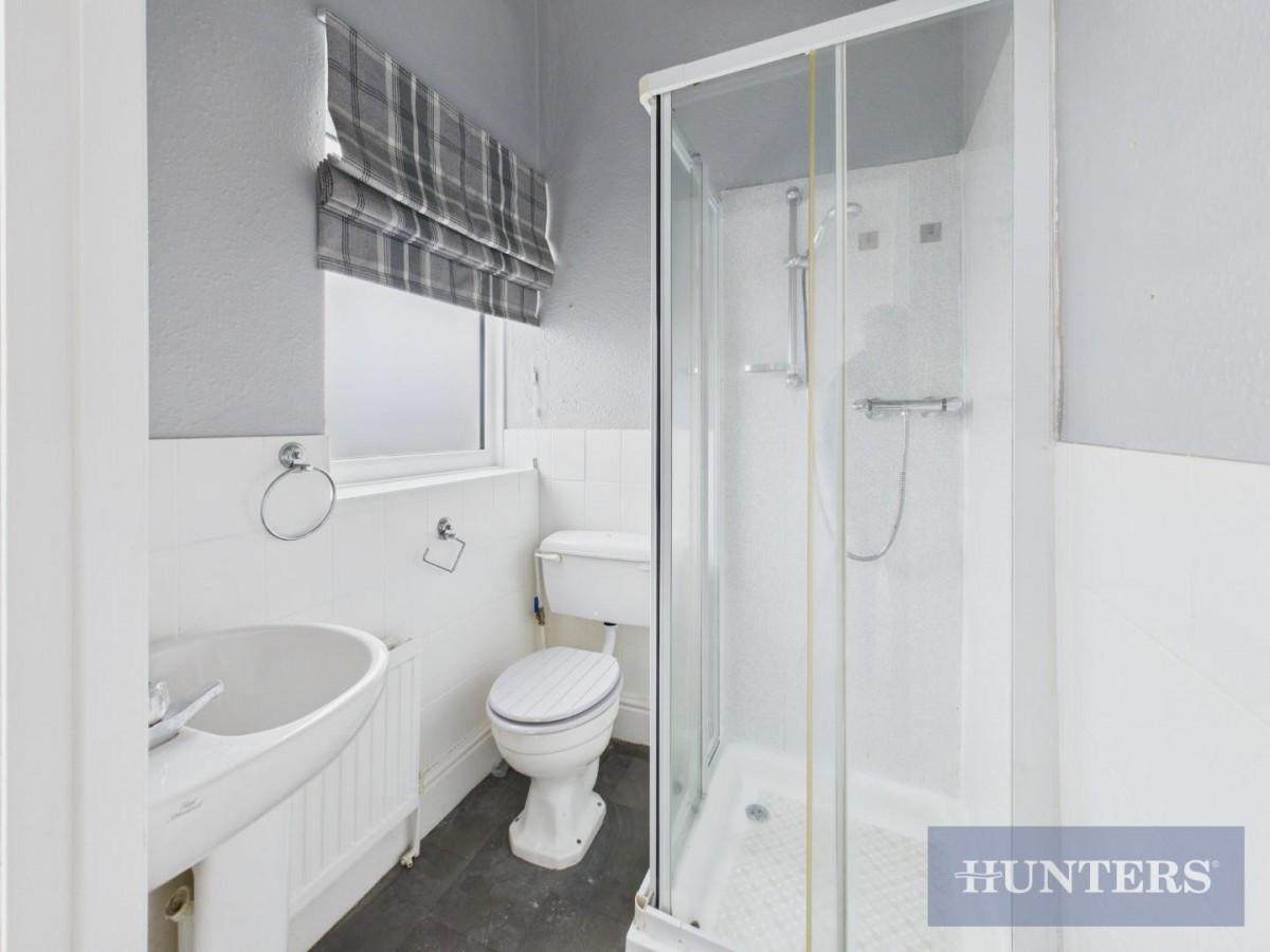 Royal Avenue, Scarborough