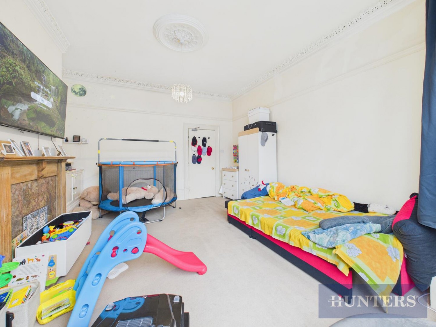 Royal Avenue, Scarborough