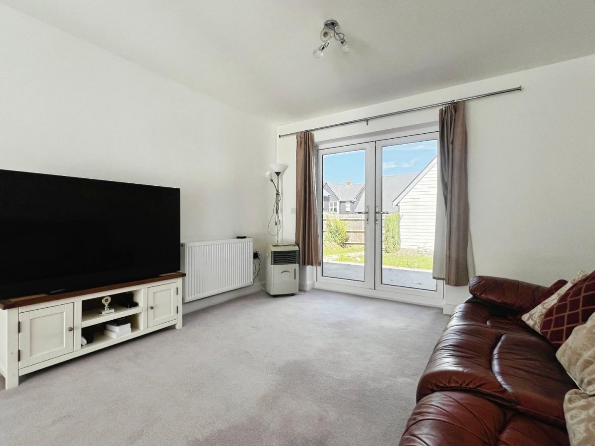 Grasshopper Drive, Kennington