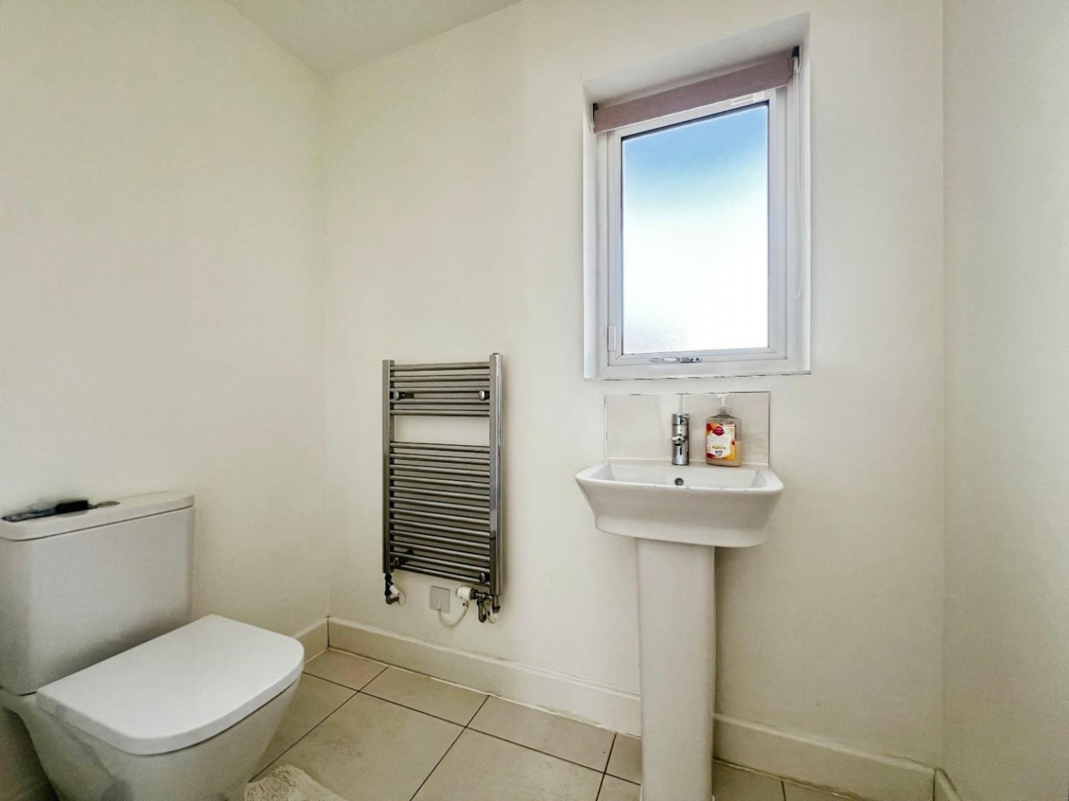 Grasshopper Drive, Kennington