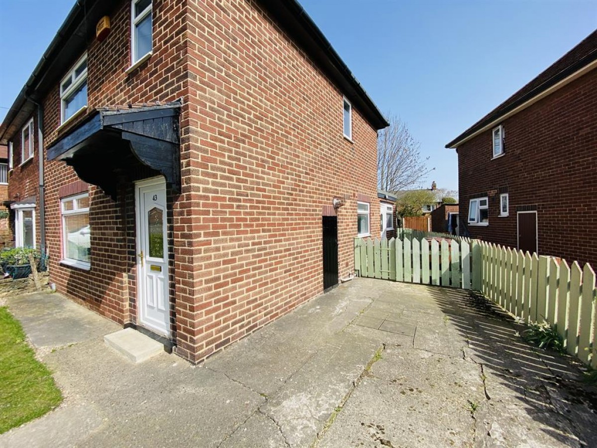 Woodhouse Crescent, Normanton, WF6 1DG