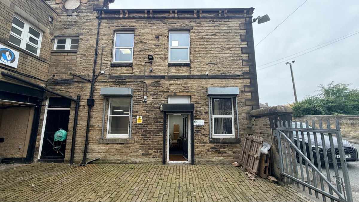 Law Street, Cleckheaton