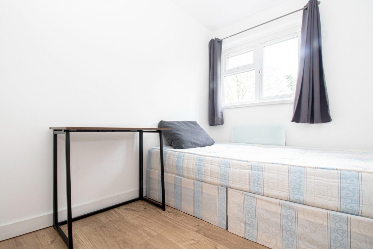 New North Road, London