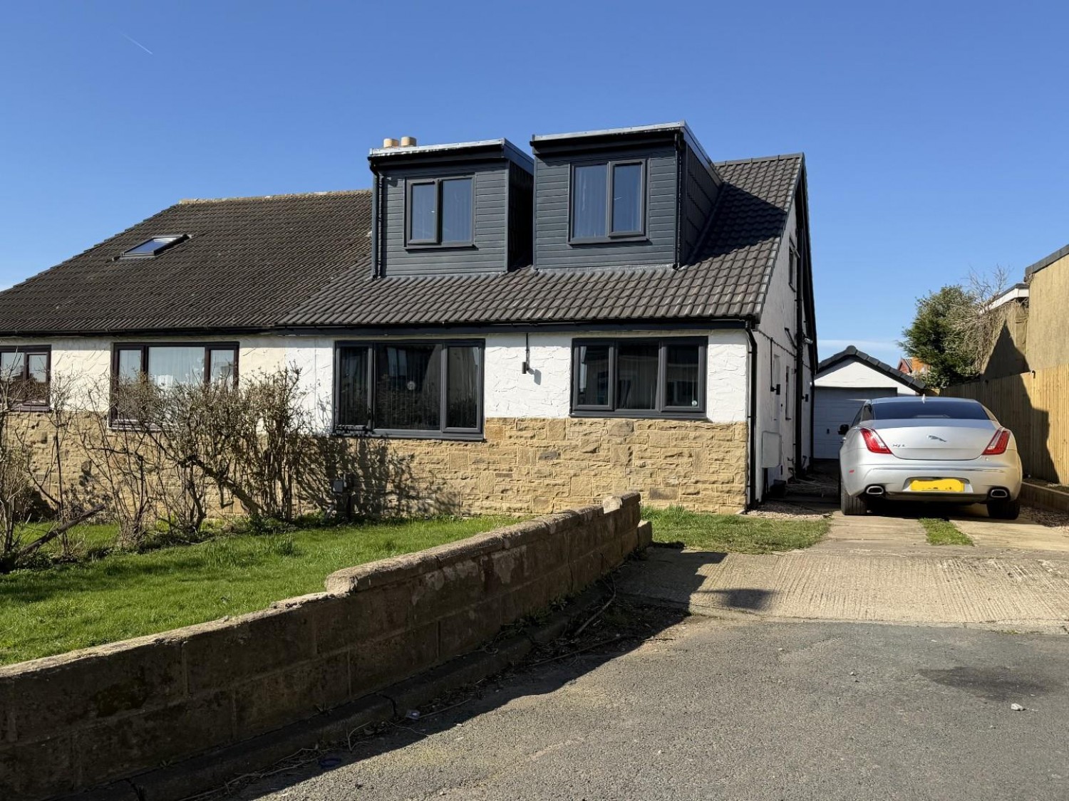 West View Close, Shipley