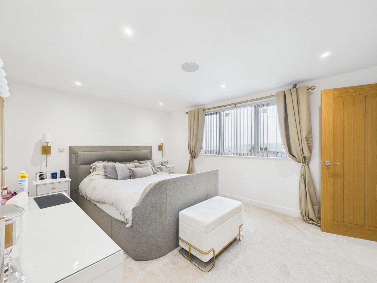 West View Close, Shipley