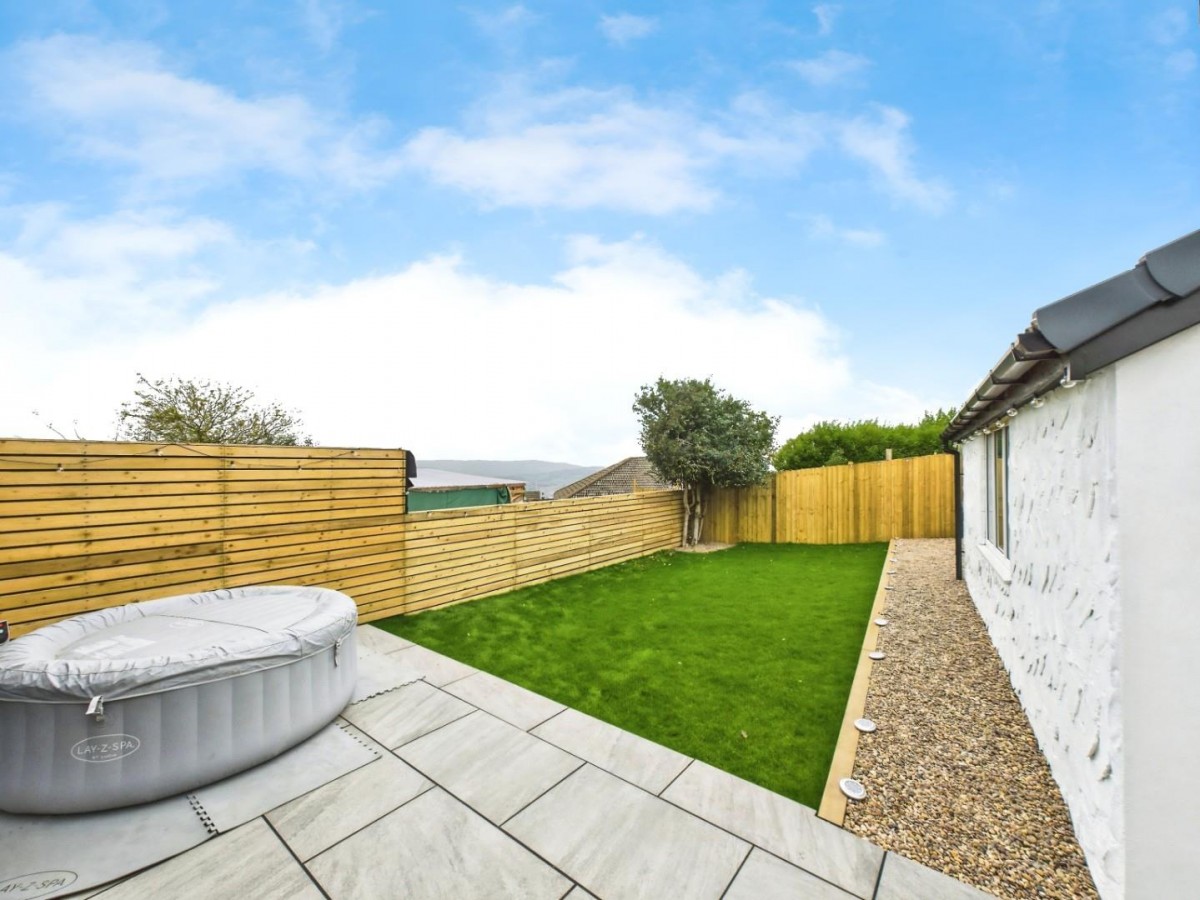 West View Close, Shipley