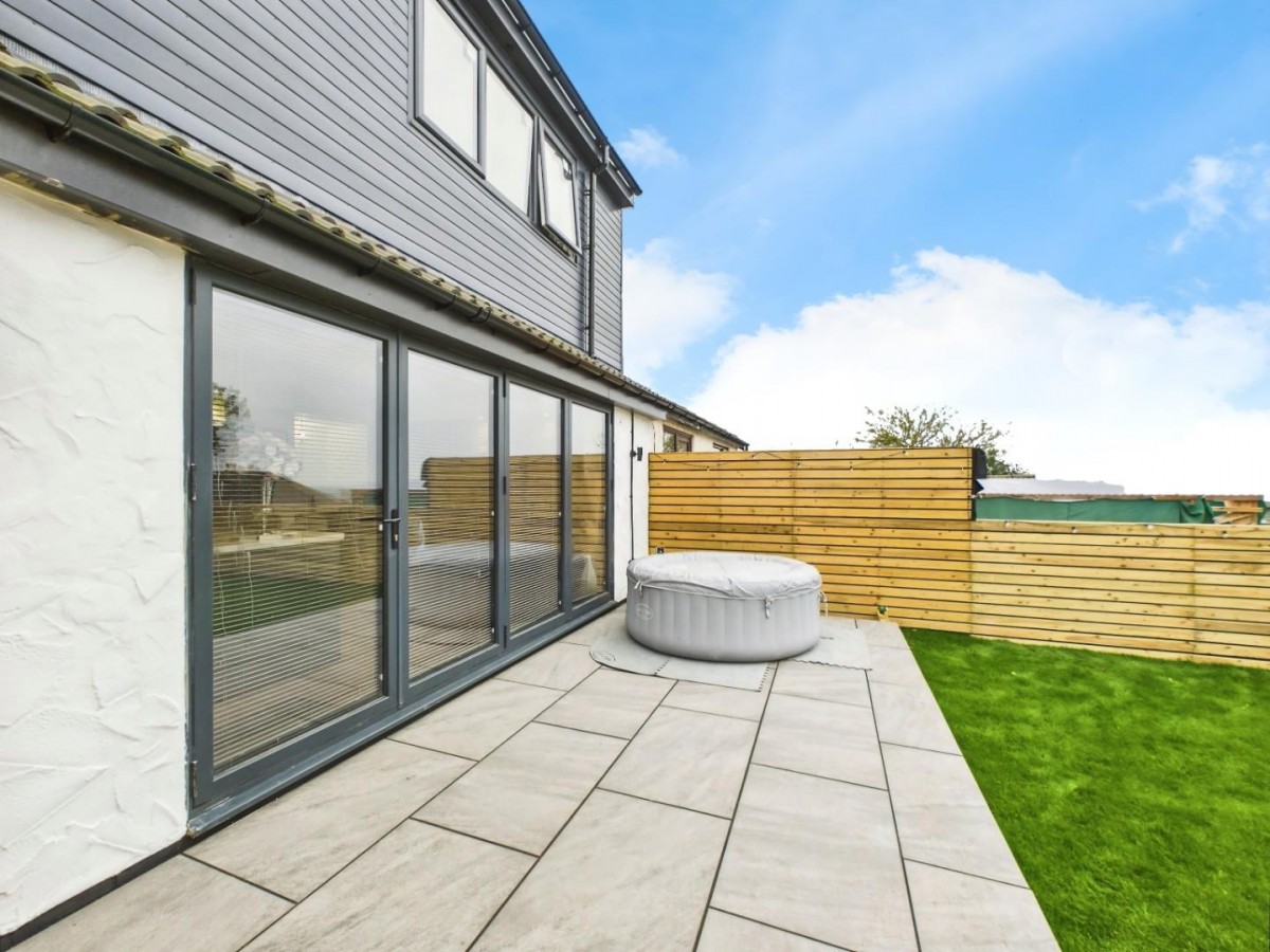 West View Close, Shipley