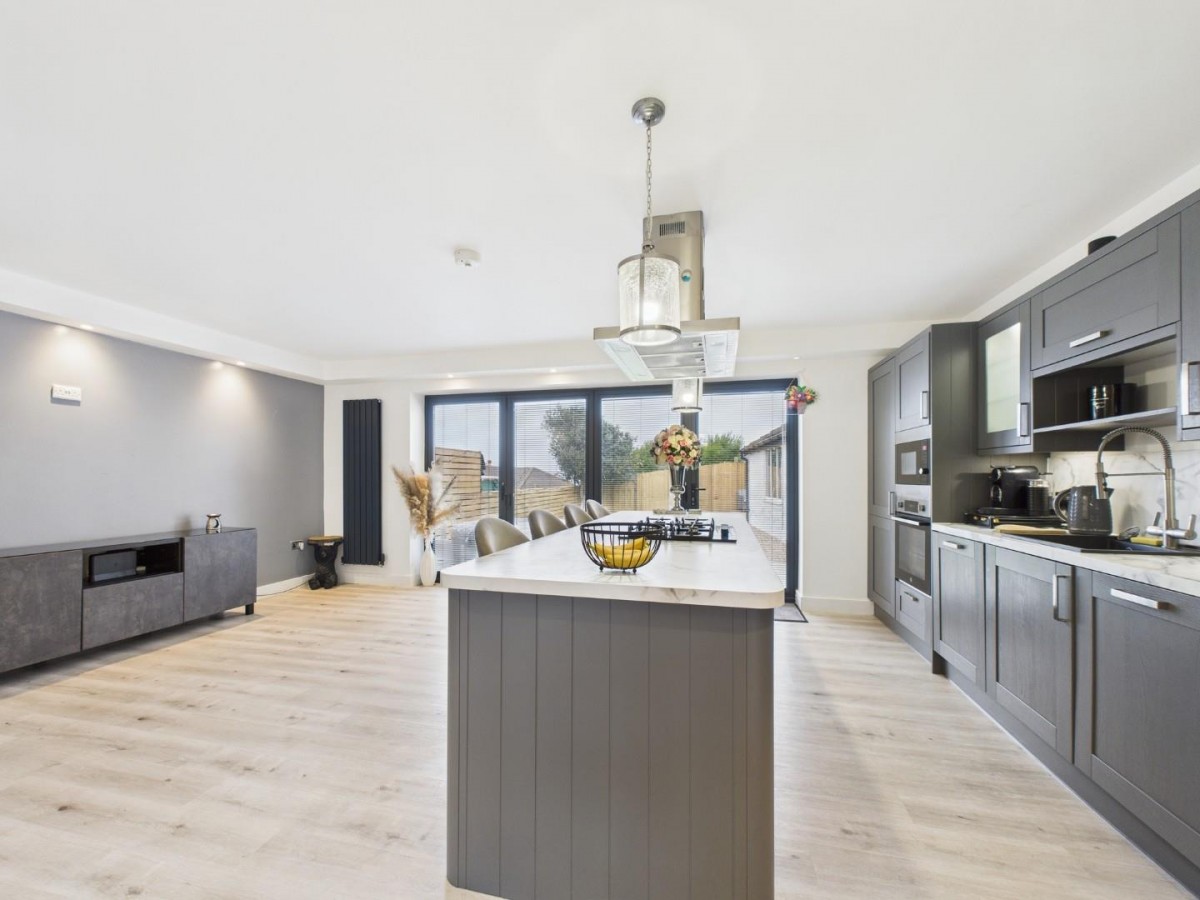 West View Close, Shipley