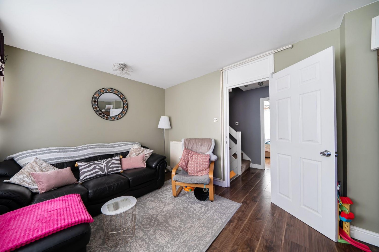 Holstein Way, Erith, DA18 4DJ