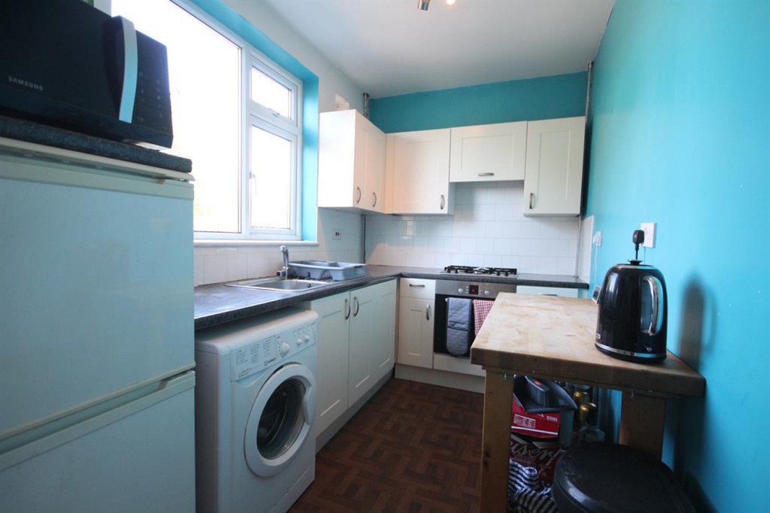 Kingshill Avenue, Hayes, Middlesex, UB4 8BY