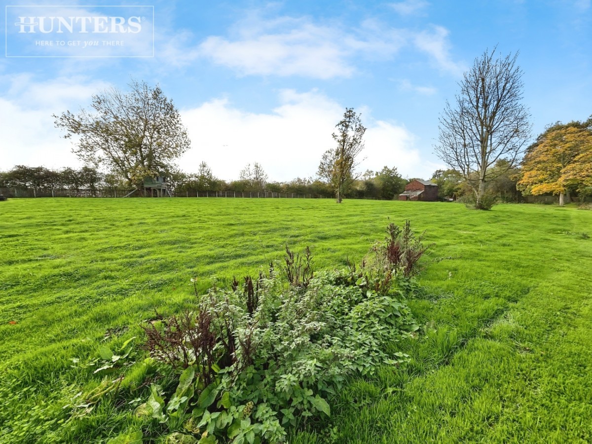 Lund Hill Lane, Royston, Barnsley