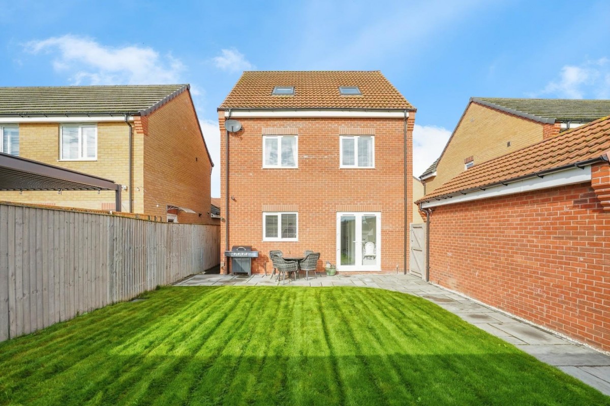 Waddington Drive, Snaith, DN14 9FA