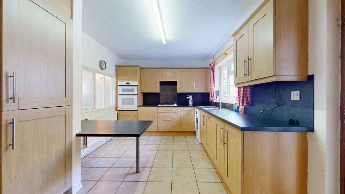 Tennyson Walk, Northfleet, Gravesend, DA11