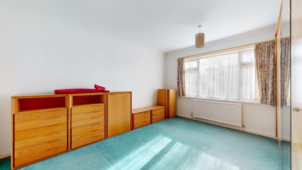 Tennyson Walk, Northfleet, Gravesend, DA11