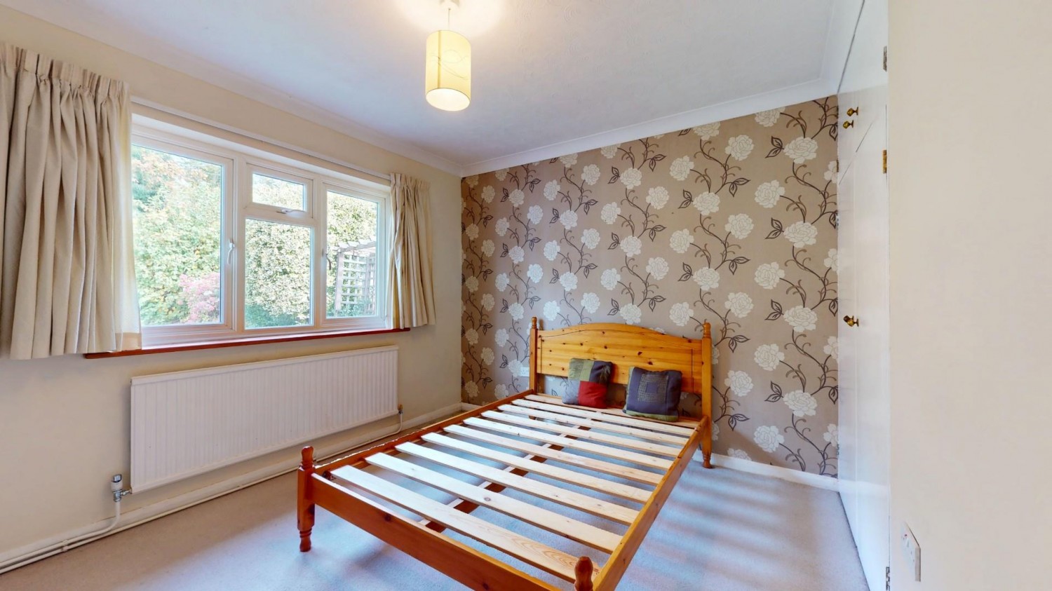 Tennyson Walk, Northfleet, Gravesend, DA11