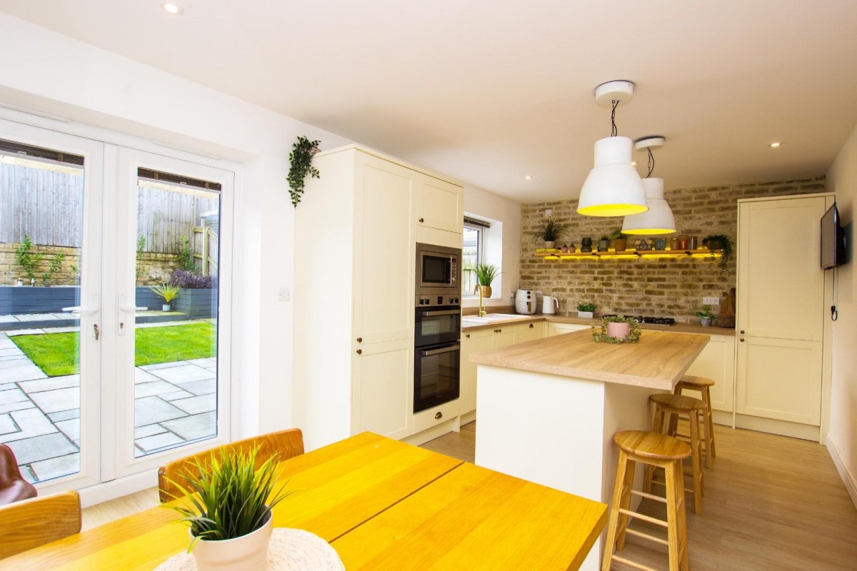 Plover Crescent, Darwen