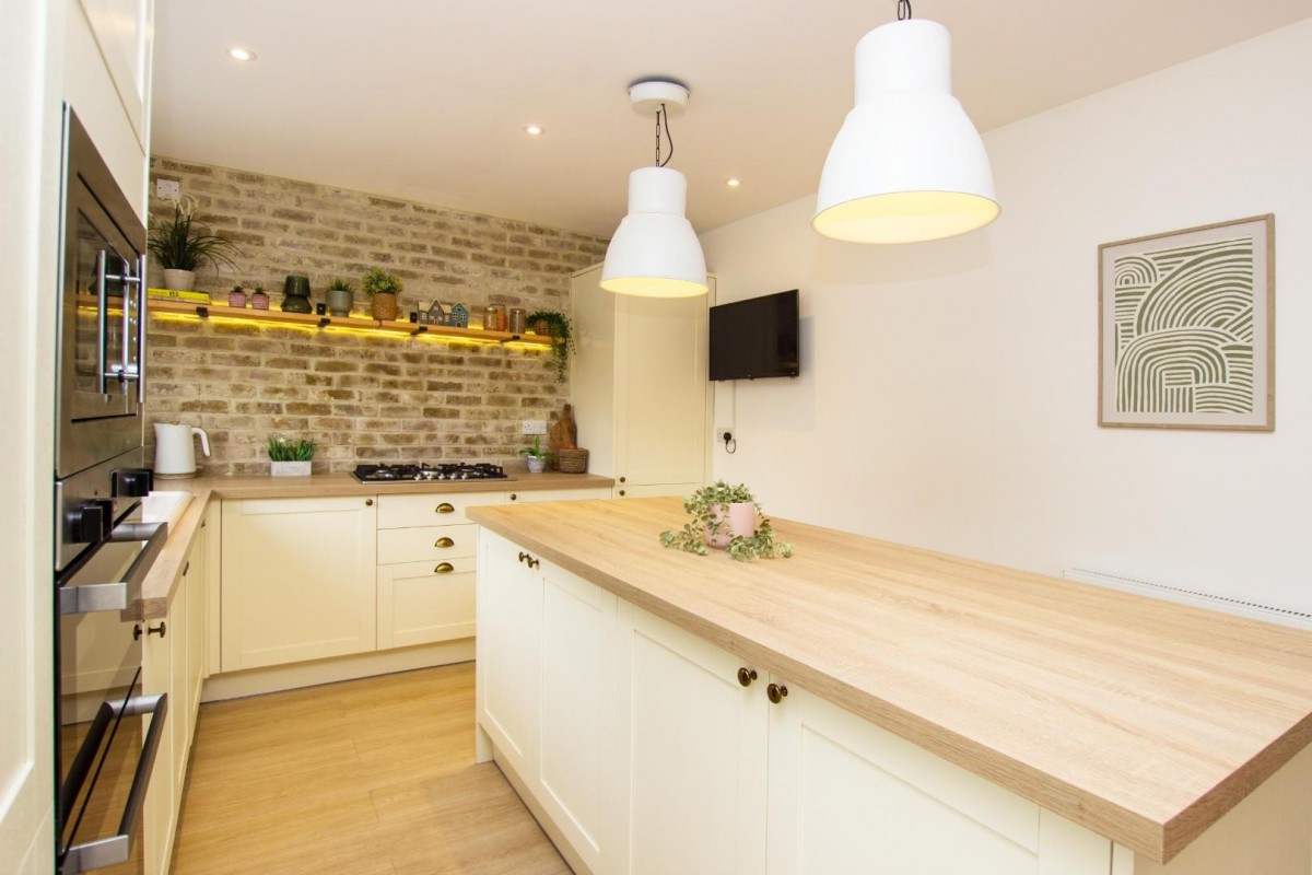 Plover Crescent, Darwen