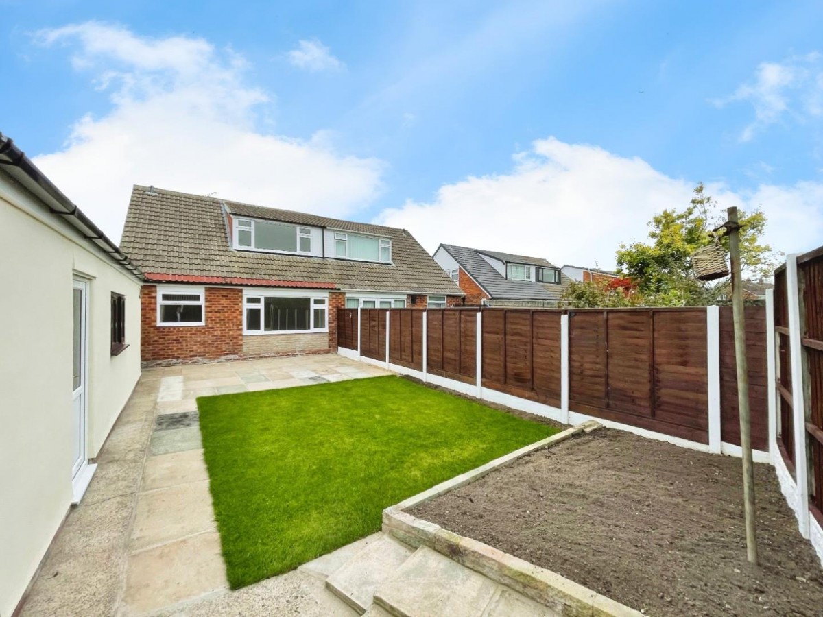 Berry Drive, Great Sutton, Ellesmere Port