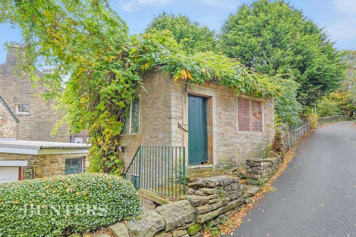The Ealees School House, Halifax Road, Littleborough, OL15 0HB