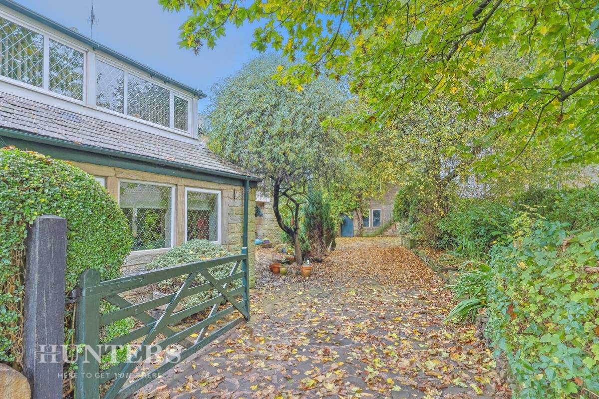 The Ealees School House, Halifax Road, Littleborough, OL15 0HB