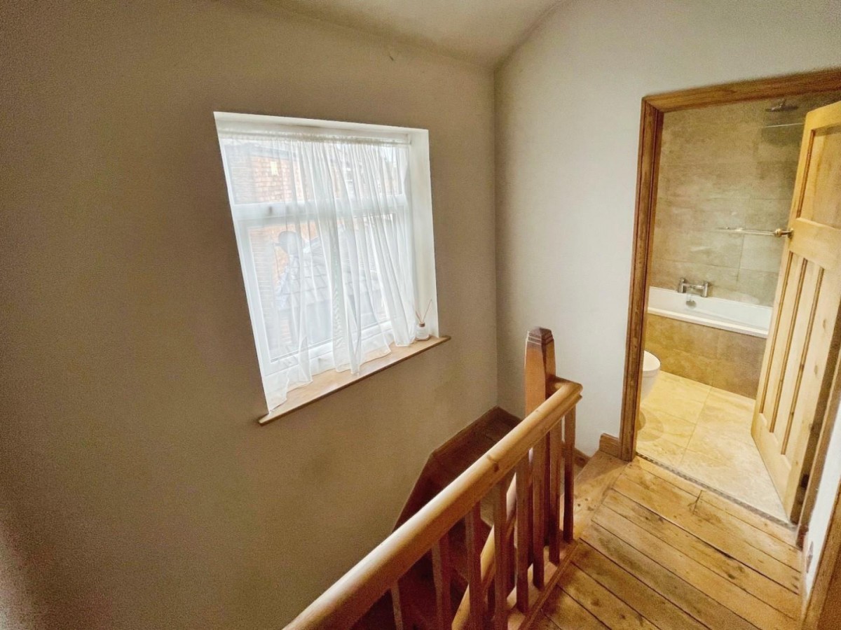 Luton Road, Ellesmere Port