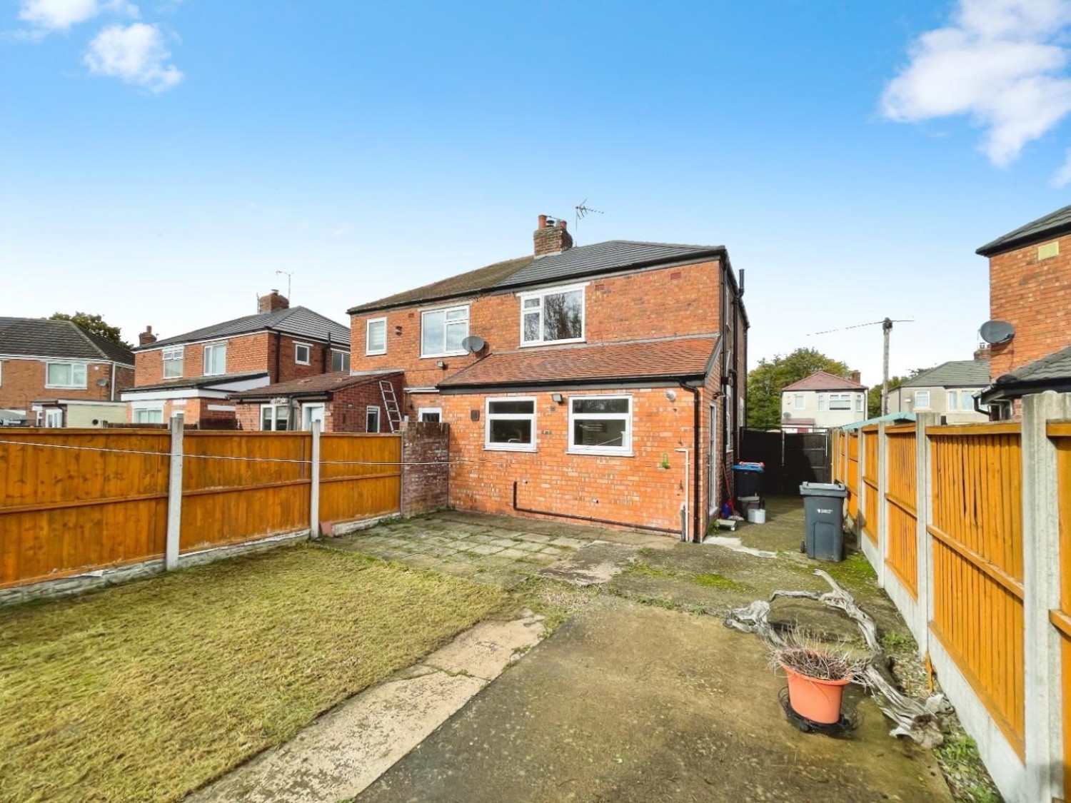 Luton Road, Ellesmere Port