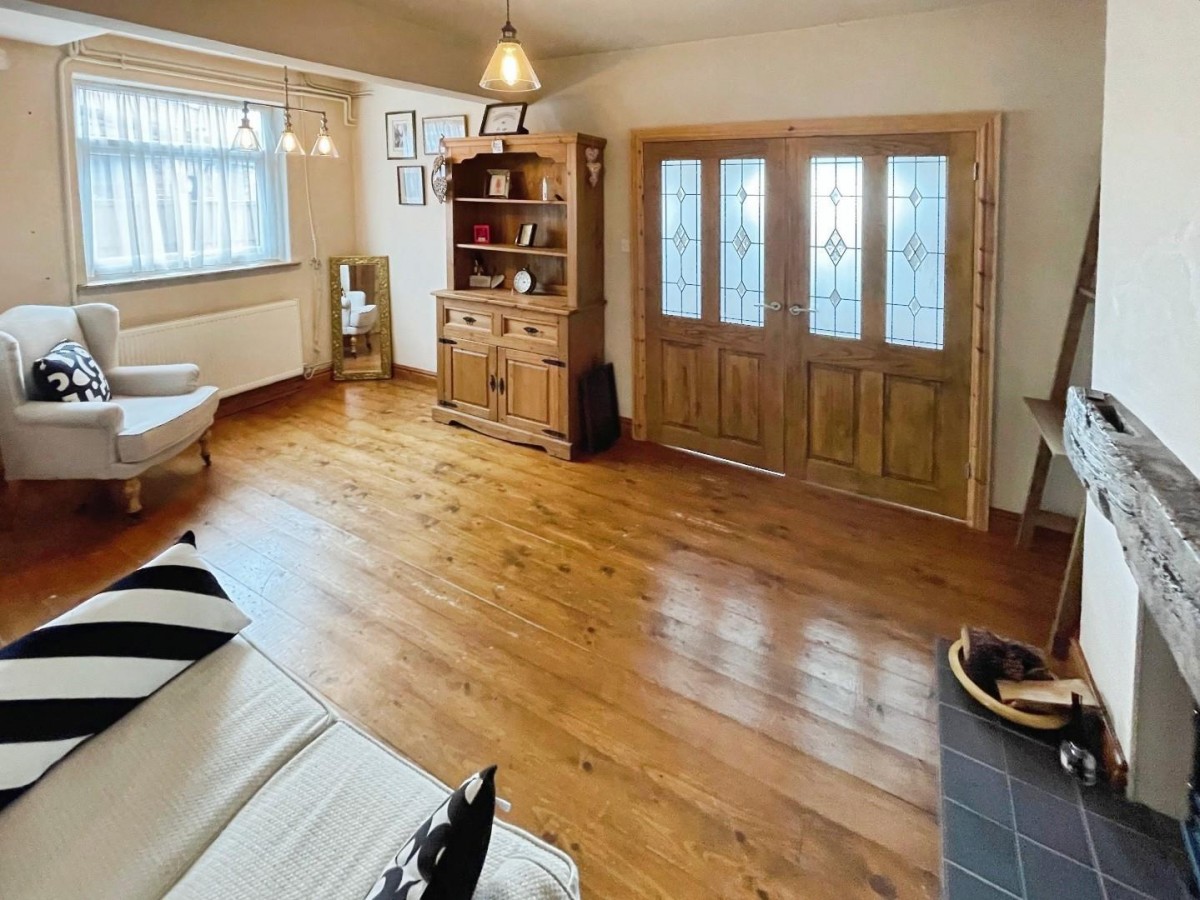 Luton Road, Ellesmere Port