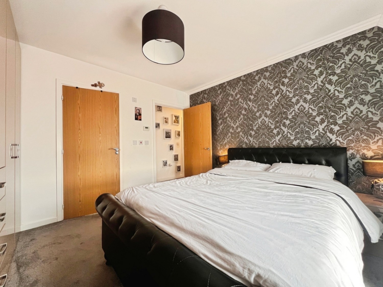 Finn Farm Road, Kingsnorth