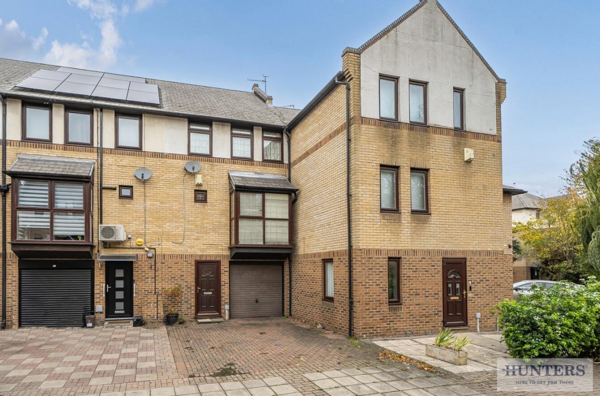 Dolphin Close, Thamesmead