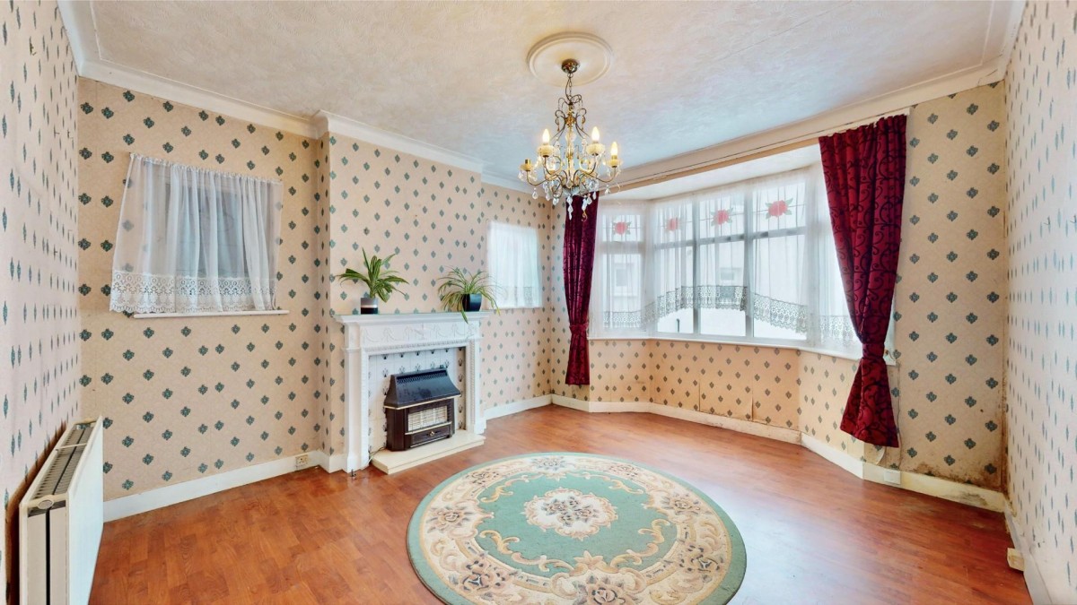 Burlington Gardens, Chadwell Heath, RM6