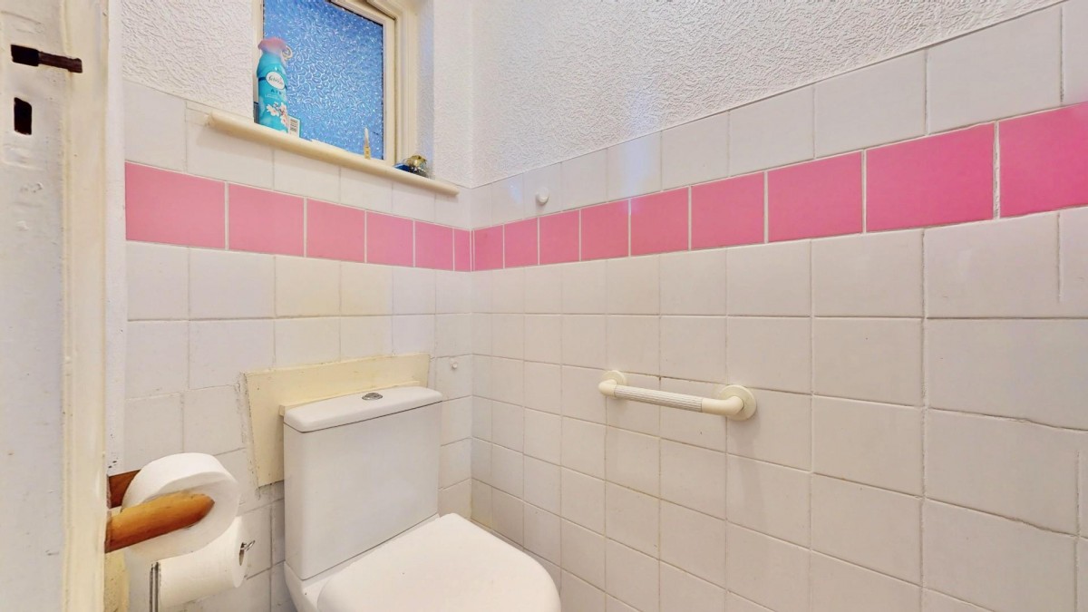 Burlington Gardens, Chadwell Heath, RM6