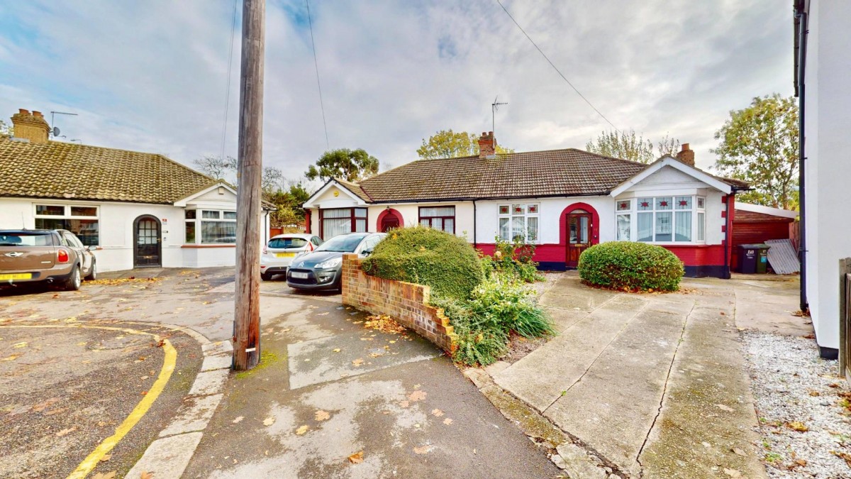 Burlington Gardens, Chadwell Heath, RM6