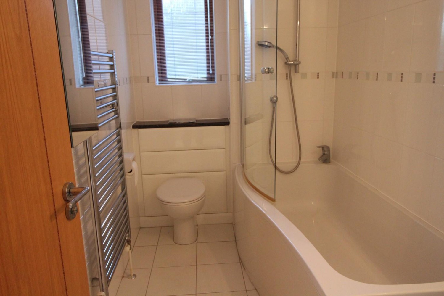 Lake Corner, New Milton, Hampshire, BH25 5GS