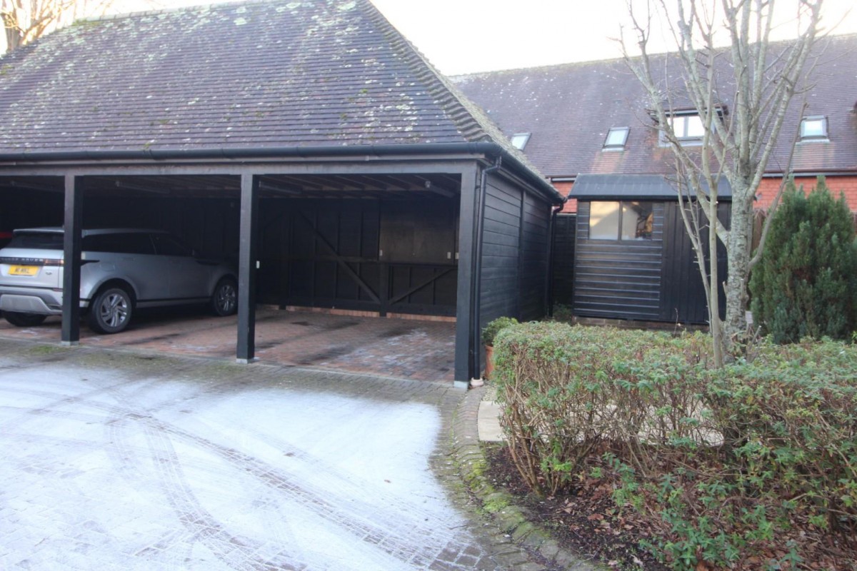 Lake Corner, New Milton, Hampshire, BH25 5GS