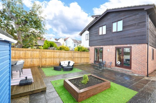 Cardill Close, Bristol