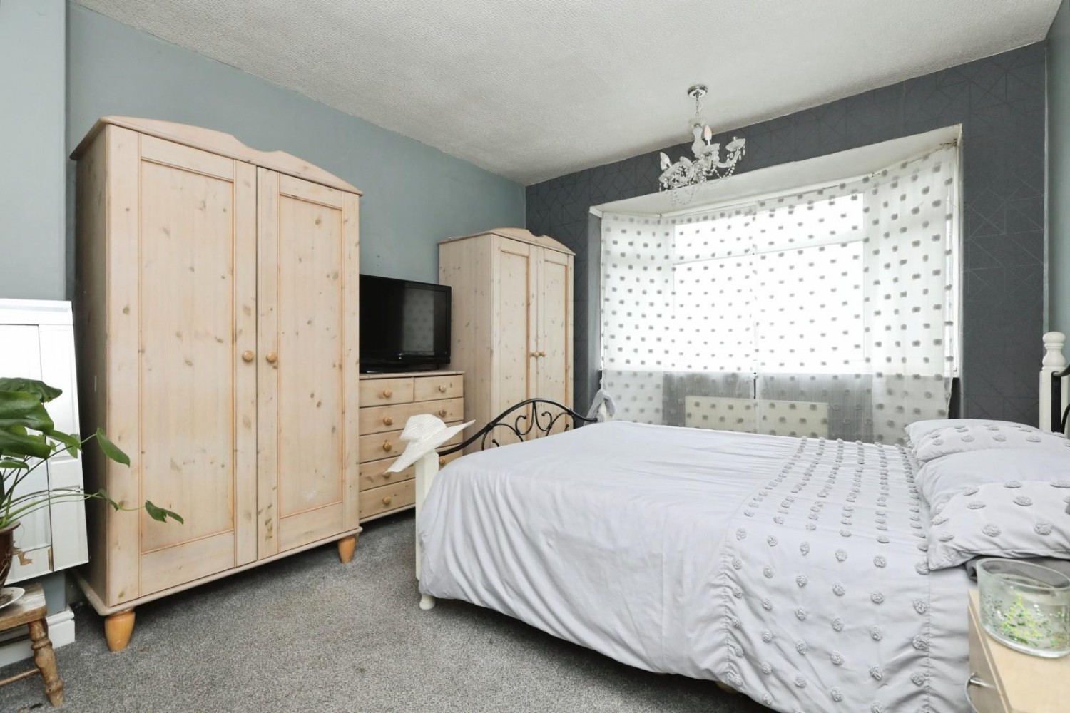 Kew Crescent, Charnock, Sheffield, S12 3LP