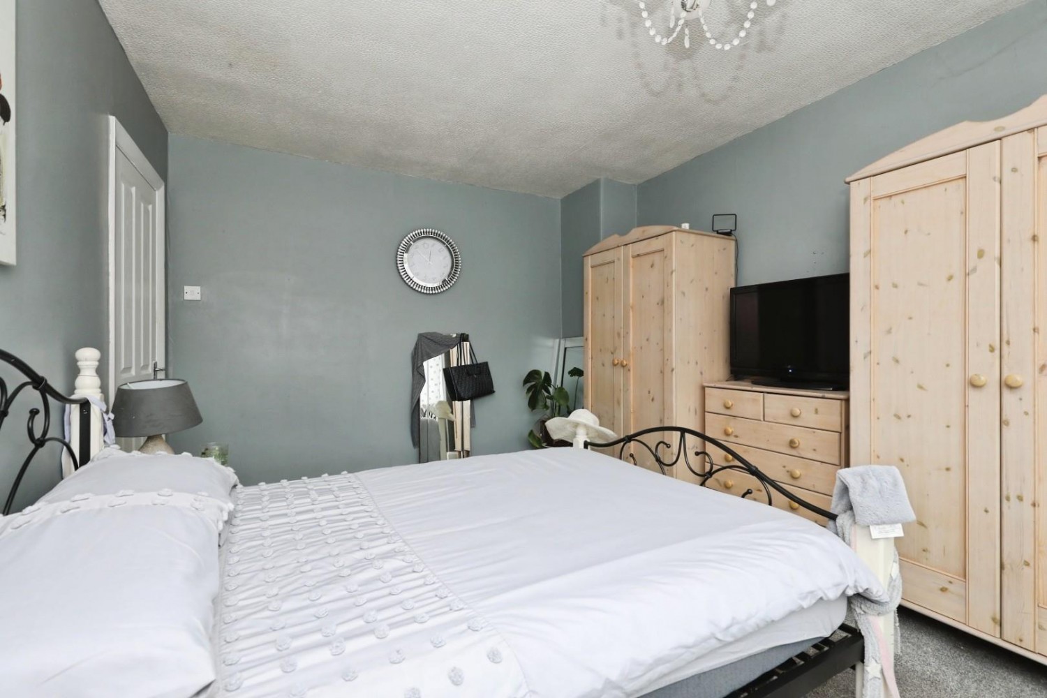 Kew Crescent, Charnock, Sheffield, S12 3LP