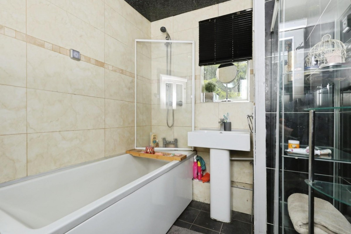 Kew Crescent, Charnock, Sheffield, S12 3LP