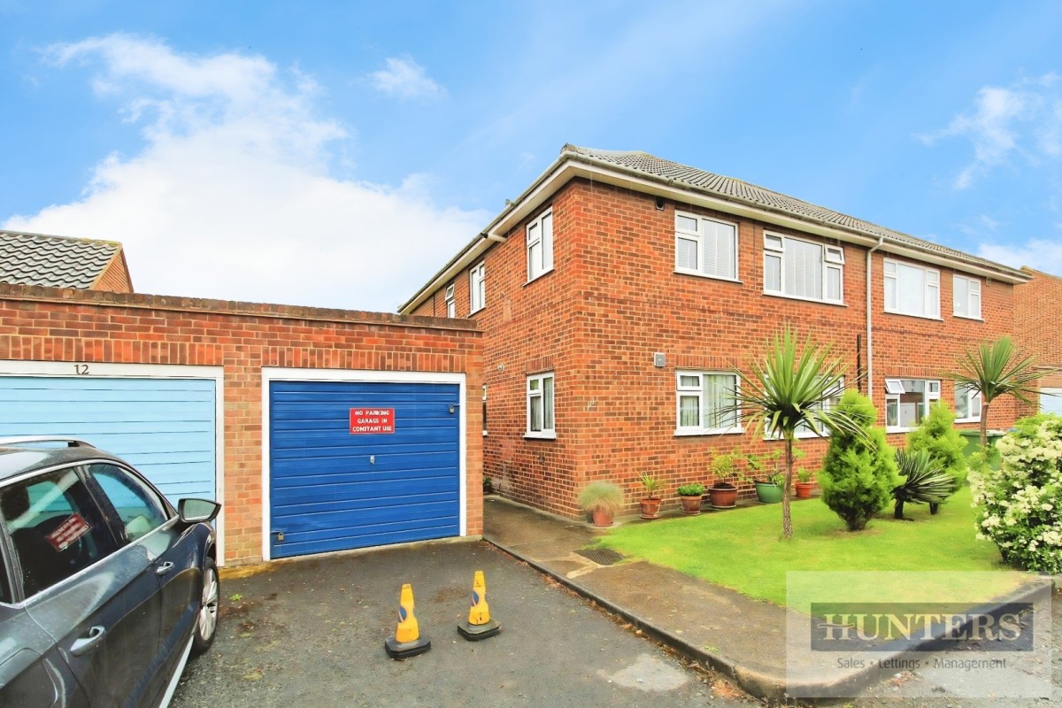 Turnpike Court, Crook Log, Bexleyheath, DA6 8EG