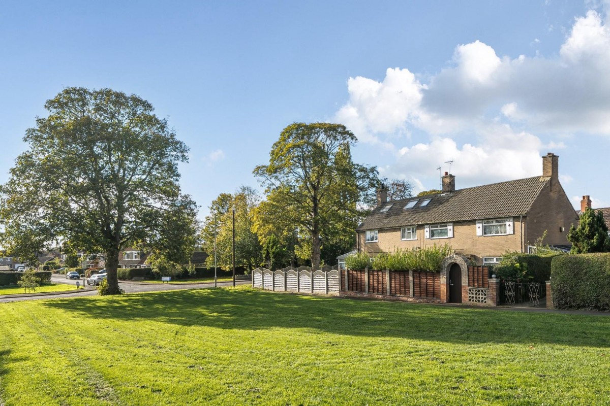 Second Avenue, Wetherby