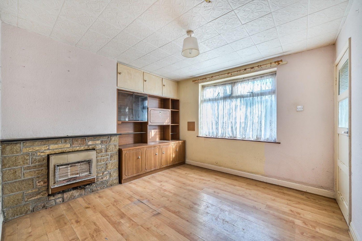 Second Avenue, Wetherby