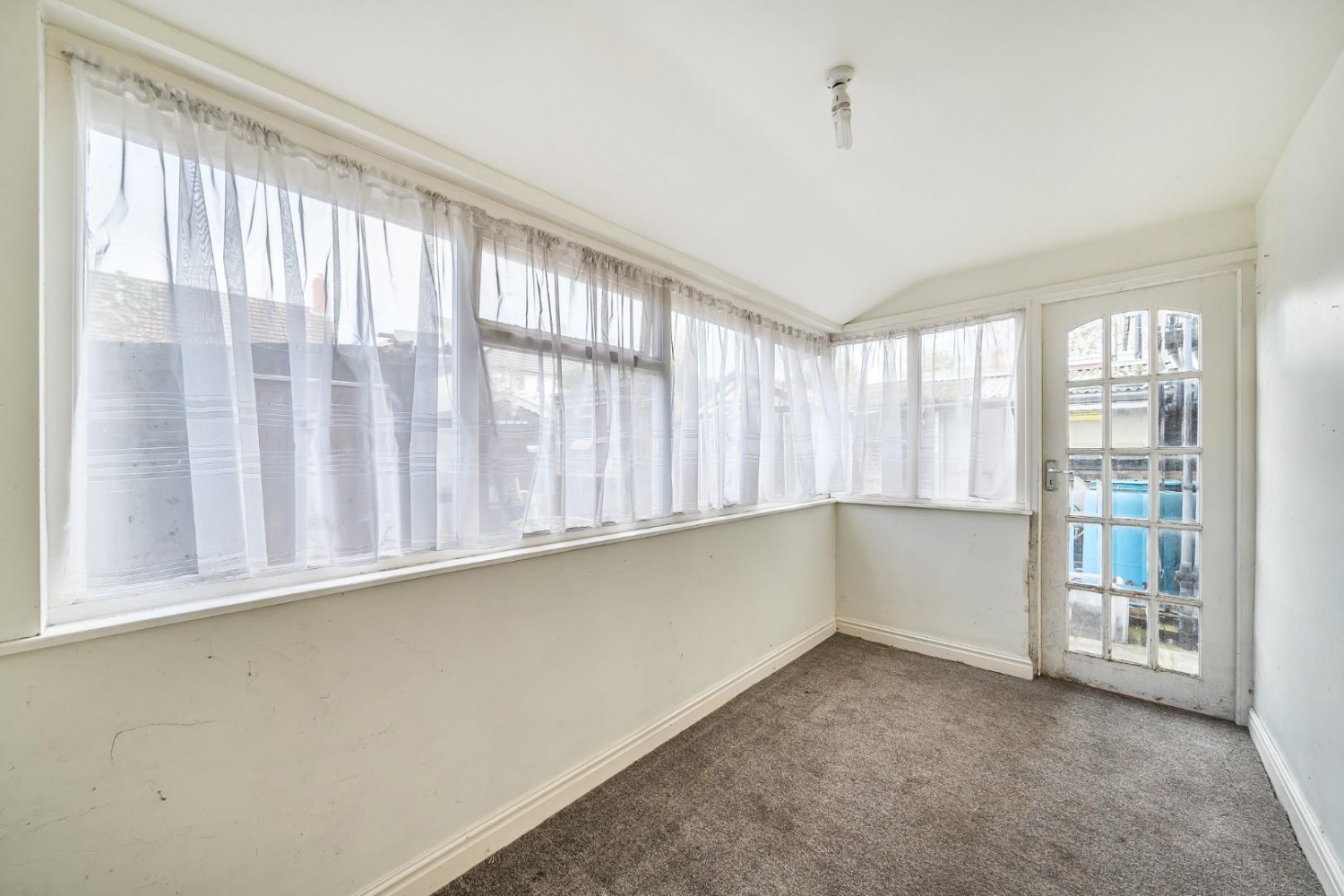 Second Avenue, Wetherby