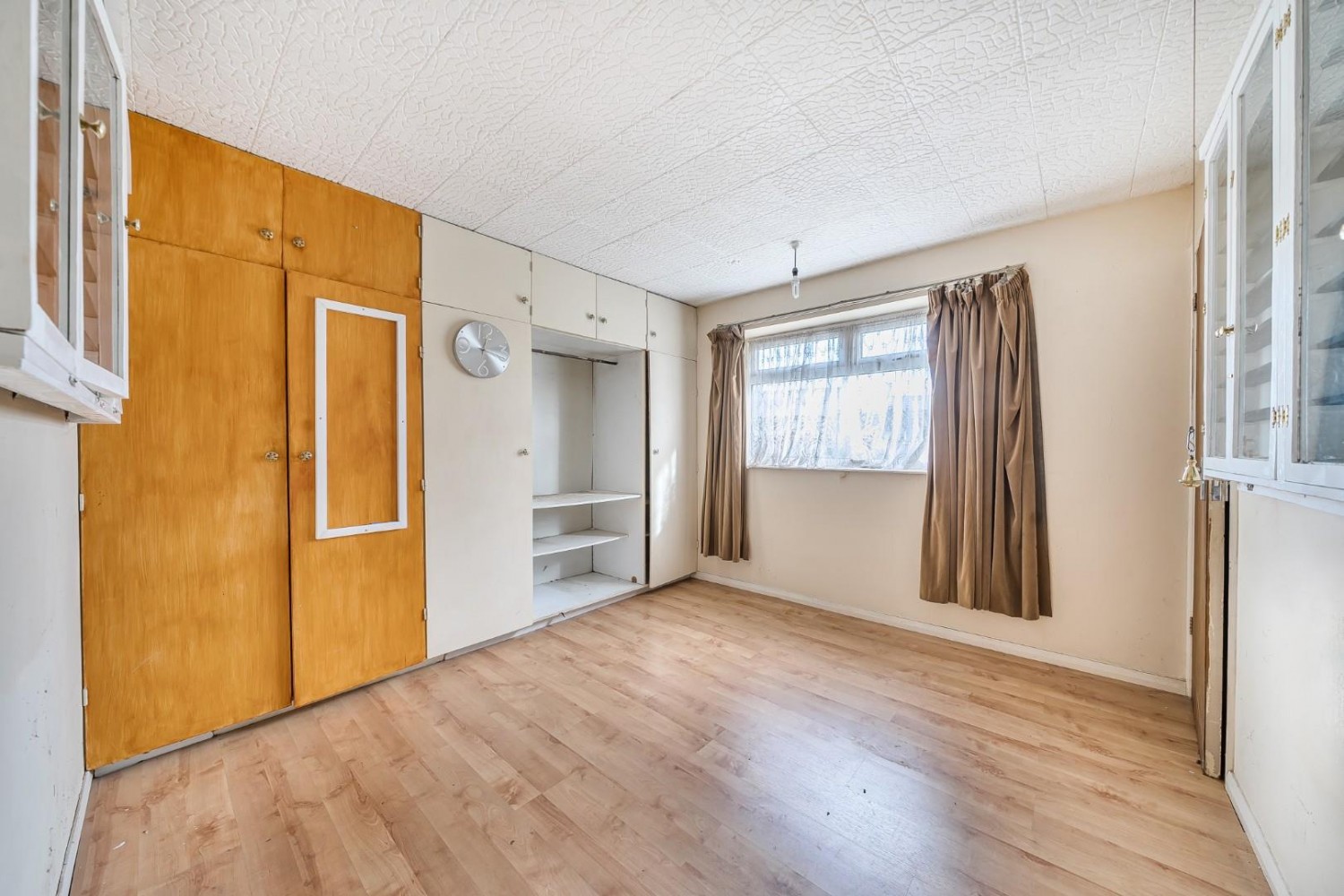 Second Avenue, Wetherby